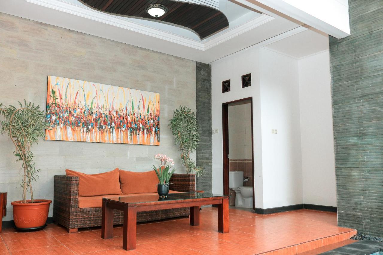 Hotel D'sri Saren Legian Kuta
