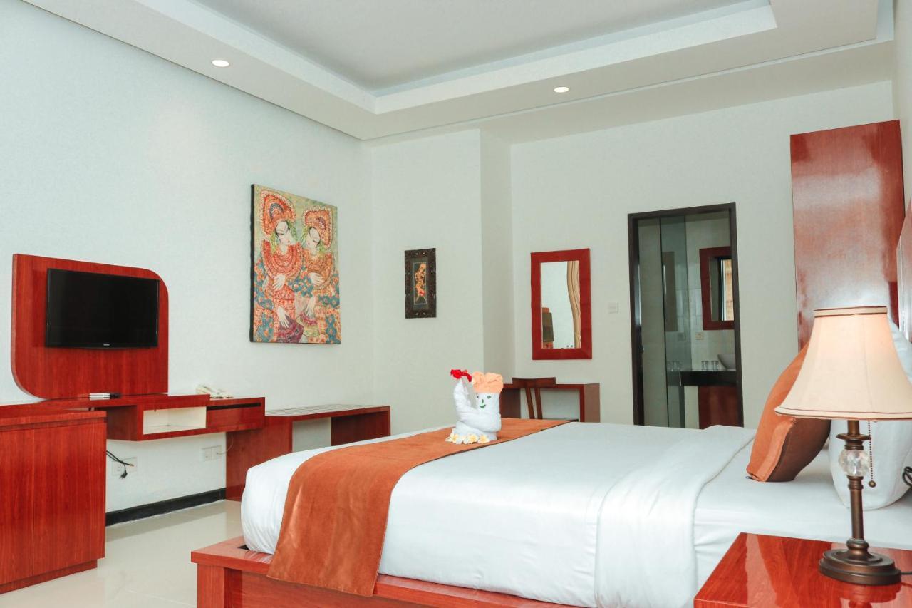 Hotel D'sri Saren Legian Kuta 4*