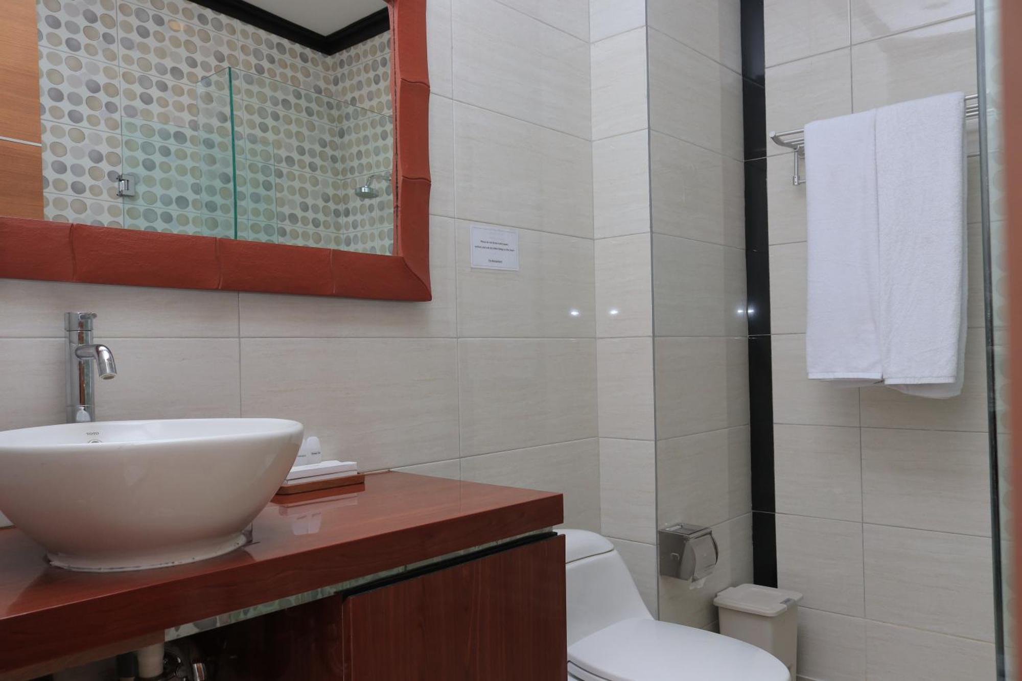 D'sri Saren Legian Kuta Hotel 4*